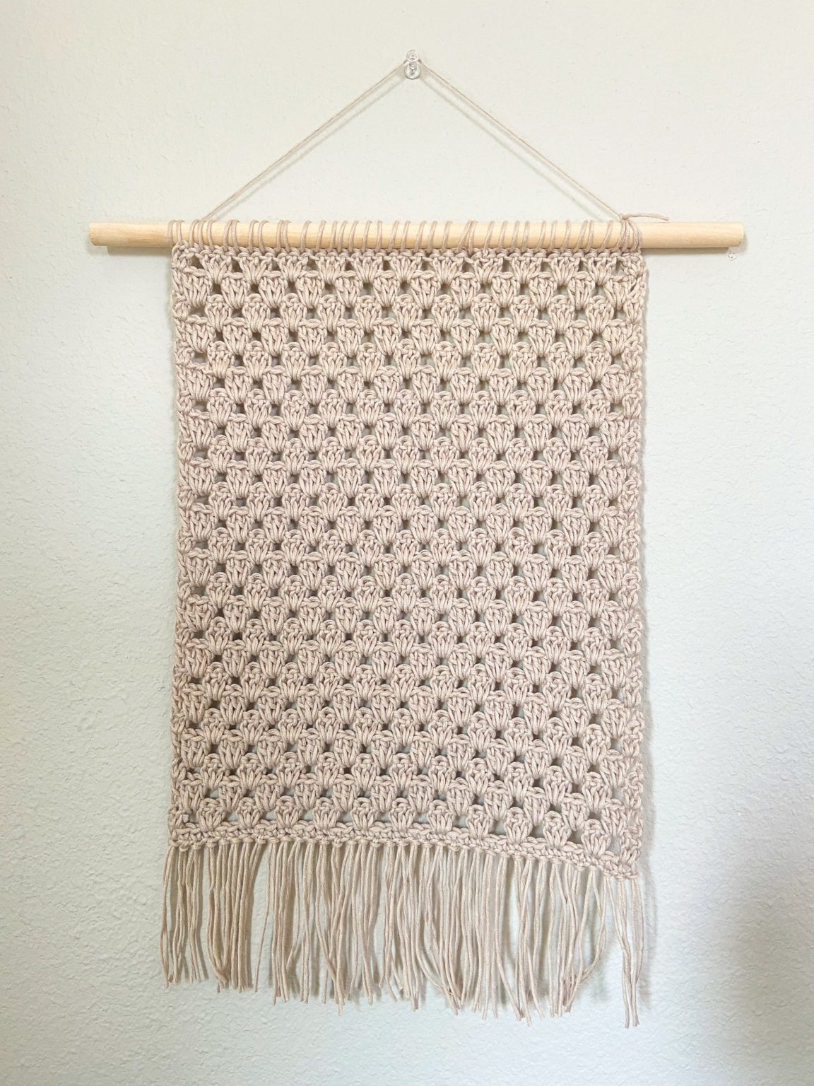 3 Crochet Wall Hanging Designs - FREE Pattern + Video Tutorial - Hayhay ...