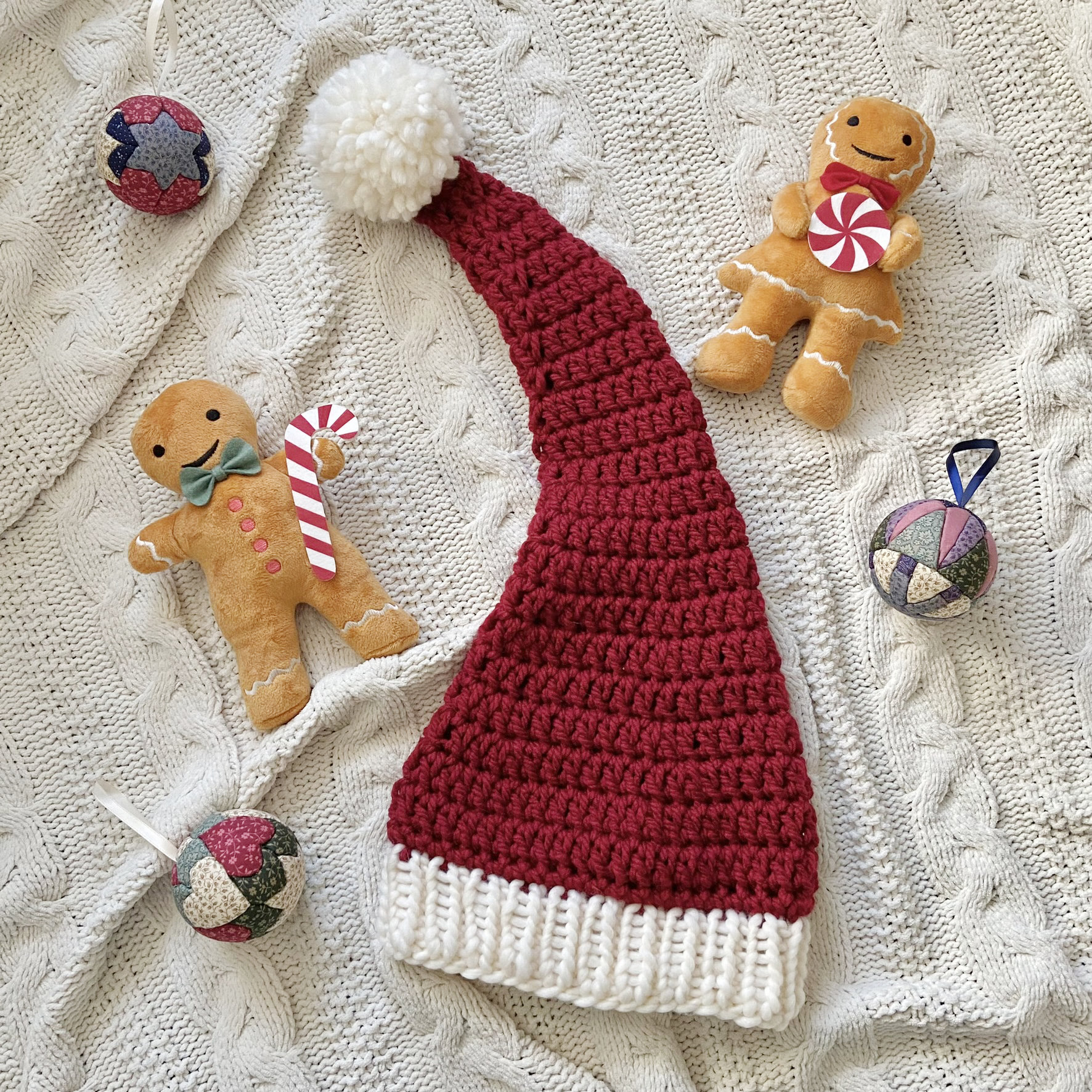 Quick & Easy Chunky Crochet Santa Hat FREE Pattern Hayhay Crochet